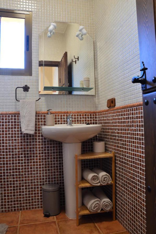 Cortijo Petra Bed & Breakfast Villanueva del Rosario ภายนอก รูปภาพ