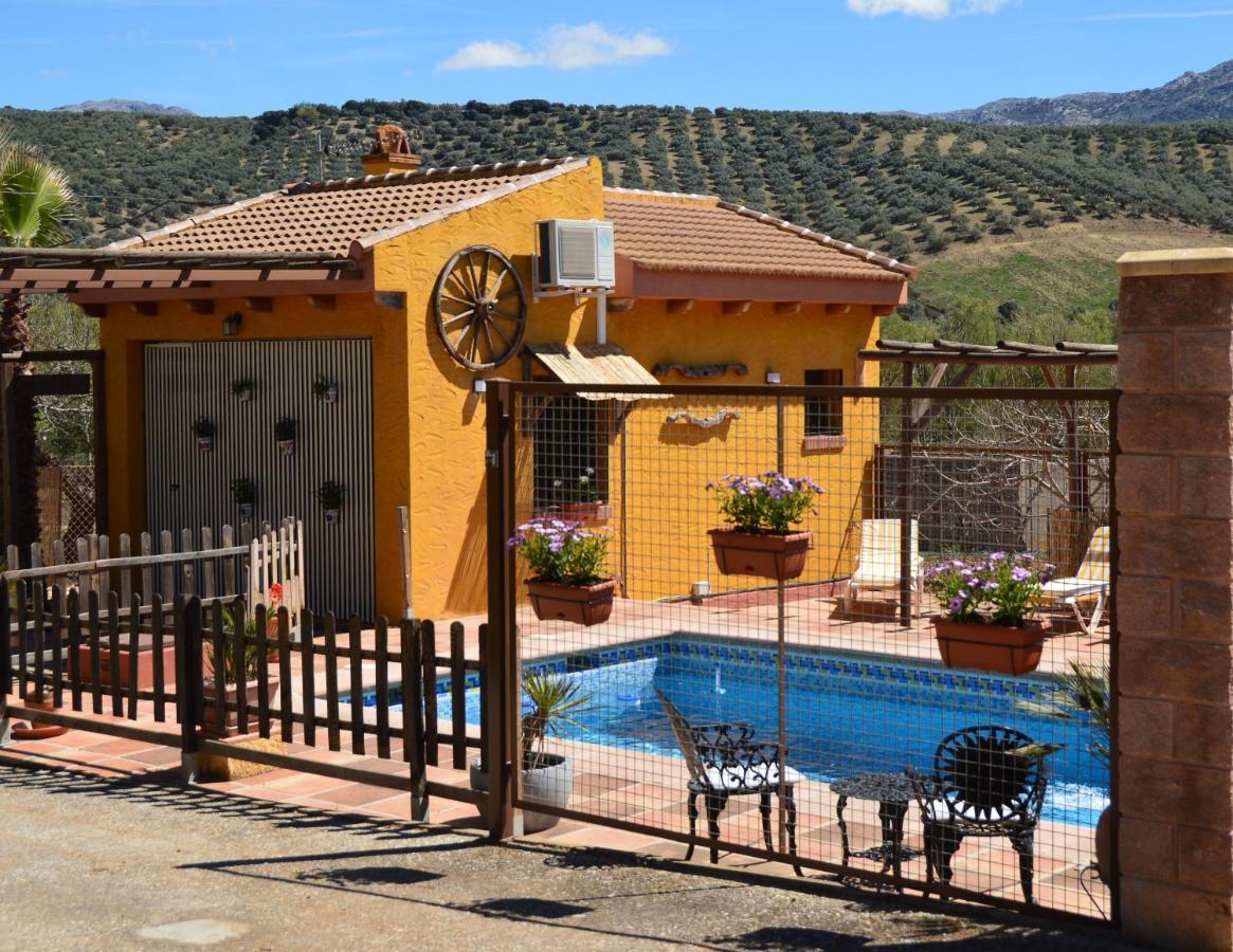 Cortijo Petra Bed & Breakfast Villanueva del Rosario ภายนอก รูปภาพ